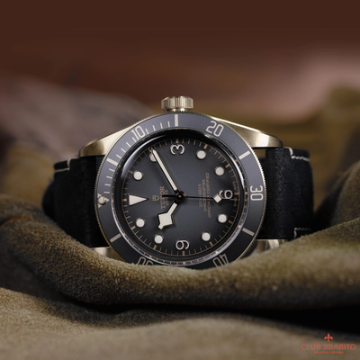 Black Bay Bronze 43mm M79250BA-0001