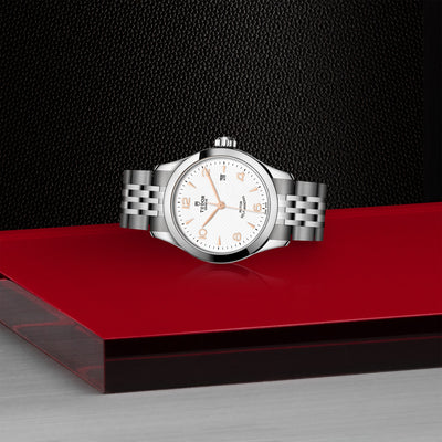 TUDOR 1926 M91350-0011